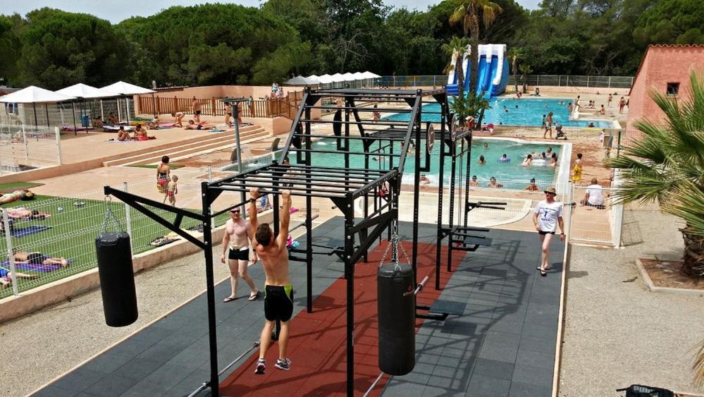Mobil-Home Camping Oasis Roquebrune-sur-Argens Exterior photo